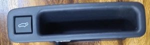 Toyota Highlander Lift Gate Close Button Auto - Picture 1 of 4