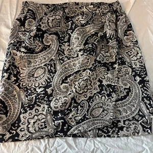 Valerie Steven's Women's Black Paisley Silk Midi Skirt Size M - Picture 1 of 8