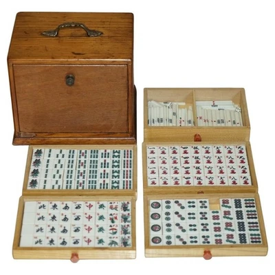 VINTAGE COLLECTABLE MAHJONG CIRCA 1960'S CHINESE EXPORT PERIOD HAND CARVED CASE - Image 1 of 4