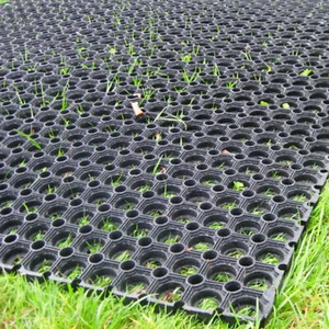 20x 45x75 hollow rubber mats - Picture 1 of 10