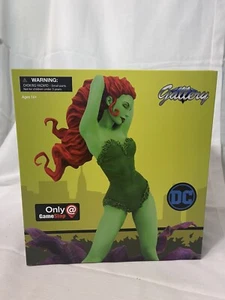 Gallery Diamond Select Poison Ivy GameStop Exclusive DC Statue PVC - Picture 1 of 5