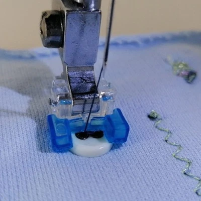Button Presser Foot for Household Sewing Machines Exquisite Workmanship - Image 1 of 4