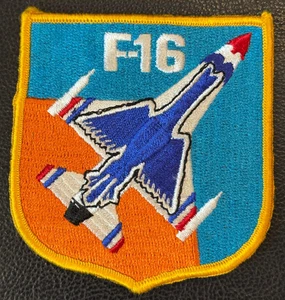 USAF THUNDERBIRDS F-16 Fighting Falcon Lockheed Martin/General Dynamics Patch - Bild 1 von 3