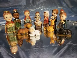 Christmas Nativity scene, 12 piece - Picture 1 of 3