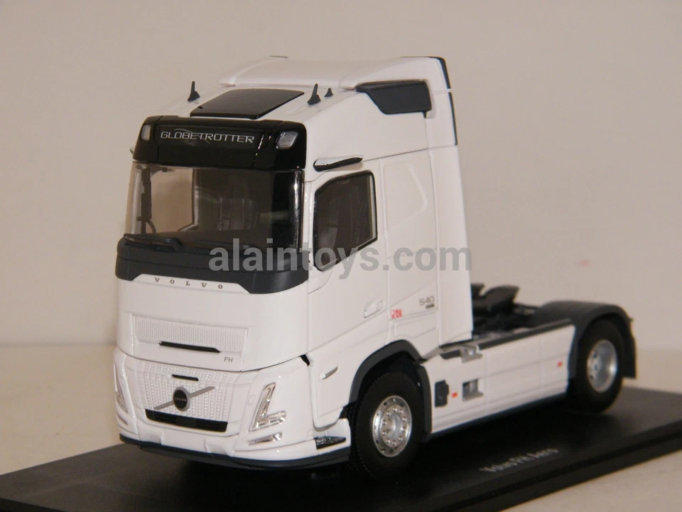 NOUVEAU TRACTEUR VOLVO FH AERO BLANC ELIGOR 1/43 Réf 118347 - Photo 1/4