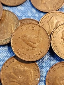 1945 Great Britain Farthing King George VI Bronze Coin RB KM#843 XF-AU- ONE COIN - Picture 1 of 3