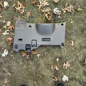 1996-2002 Toyota 4Runner Knee Bolster Lower Dash Trim Cover Panel Beige OEM - Bild 1 von 3