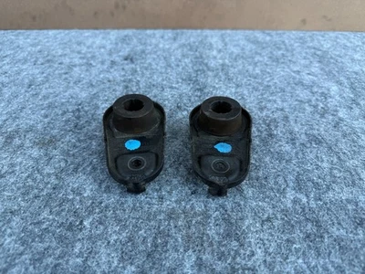 JUEGO DE SOPORTES DE MONTAJE SILENCIADOR ESCAPE FORD MUSTANG GT 2015-2026 OEM Foto 1 de 4