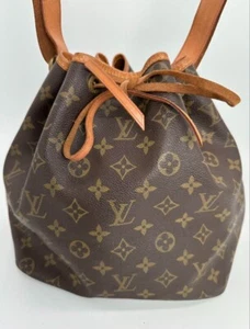 Authentic Louis Vuitton Monogram Petit Noe Shoulder Bag M42226 from Japan USED - Picture 1 of 10