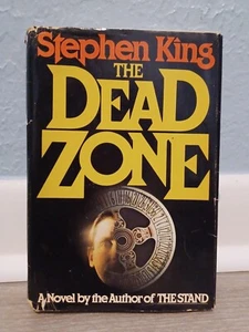 THE DEAD ZONE by STEPHEN KING 1979 Hardcover. 1st Edition 1st Printing. VINTAGE - Picture 1 of 15