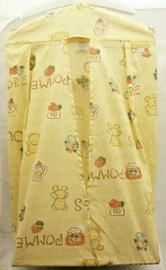 Tigex range couche jaune paille motifs ours poules mots 55 x 36 x 21 cm environ - Picture 1 of 2