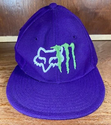 Gorra de motocross Fox Racing X Monster Energy para hombre talla 7 1/8 ajustada púrpura Foto 1 de 4