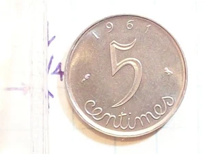 COIN FRANCE 1961 5 CENTIMES REPUBLIQUE FRANCAISE - Bild 1 von 2