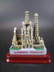 Barcelona Sagrada Familia Kirche Gaudi Spanien Poly Modell Espana,7 cm,Neu ! - Picture 1 of 7