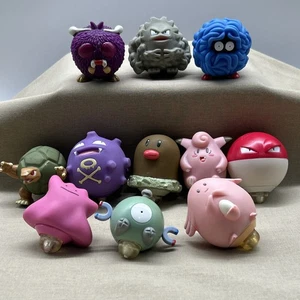 Vintage Pokémon 1999 Lot (x11 Set) Spinning Top PVC Figures Burger King Spinners - Picture 1 of 7