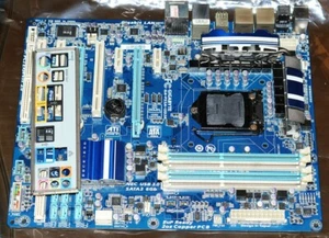 GigaByte GA-P55A-UD3R Rev1 P55 LGA1156 2x PCIE x16 USB 3.0 + IO-Shield - Bild 1 von 5