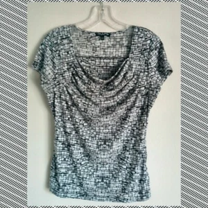 Cable & Gauge Geo Print Gray Drape Neck Top sz Petite M - Picture 1 of 3