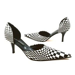 Nine West Studio Black White 7-8 M Mod Op Art d'Orsay Mid High Heels Italy Vegan - Picture 1 of 11