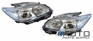 Pair of Headlights For Toyota ZVW30 Prius 2009-2011 Models - Picture 1 of 2