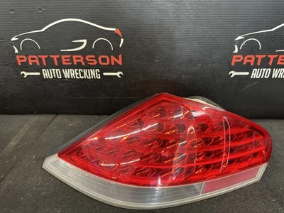 04-05 BMW 645CI PASSENGER RIGHT QUARTER PANEL MOUNTED TAIL LIGHT LAMP Foto 1 de 4