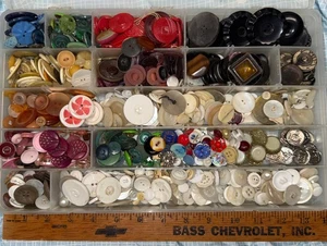 Vintage Knöpfe RIESIGES KONVOLUT Antik Zelluloid Plexiglas Bakelit HUNDERTE alle Farben - Bild 1 von 19