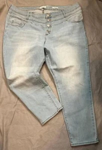 Pantalones de mezclilla ajustados elásticos azul claro tobillo rosa Sofía talla grande 20W entrepierna 28" - Imagen 1 de 5