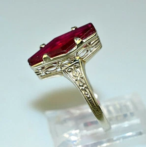 ANTIKER FILIGRANER RING AUS 10 K WEISSGOLD MIT ROTEM GLAS GRÖSSE 6,75 MIT 495 $ GUTACHTEN - Bild 1 von 4