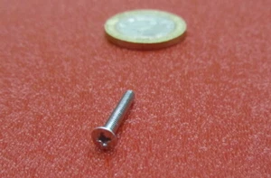 Zinc Plated Steel Flat Head Phillips Machine Screw M2.5 x 0.45 x 16 mm, 100 pcs - Picture 1 of 11