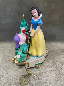 Snow White and Dopey Christmas Figurine Ornament Disney Parks Vintage 2004 - Picture 1 of 9