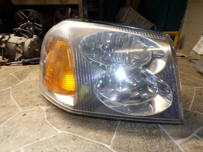 ☼2002-2009 GMC ENVIADO LADO DERECHO PASAJERO LUZ DELANTERA CONJUNTO LÁMPARA OEM Foto 1 de 4