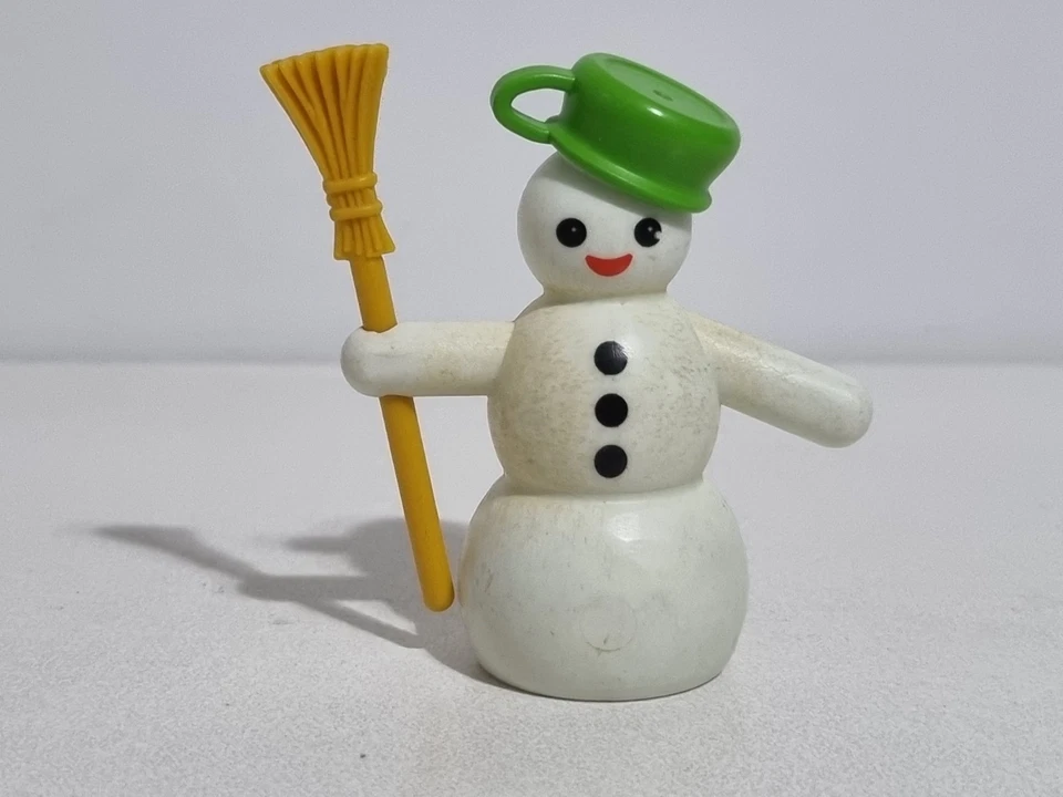 Playmobil 3688 Antiguo Muñeco Nieve Navidad Adviento Parque Infantil - Imagen 1 de 1