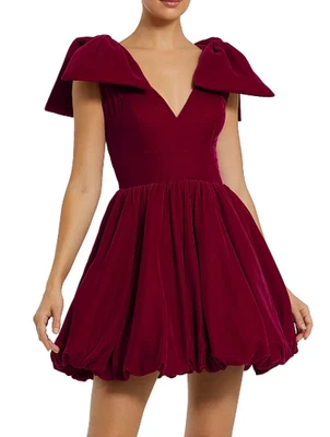 NUEVO Mini Vestido Ieena Mac Duggal Berry Hombro Lazo Terciopelo Burbuja 12 Vacaciones $458 Foto 1 de 4