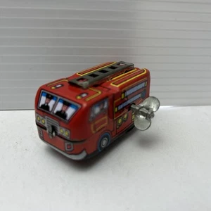 Camión de bomberos - Litografía de hojalata de cuerda - MS 261 - Hecho en China - En muy buena condición - Imagen 1 de 11