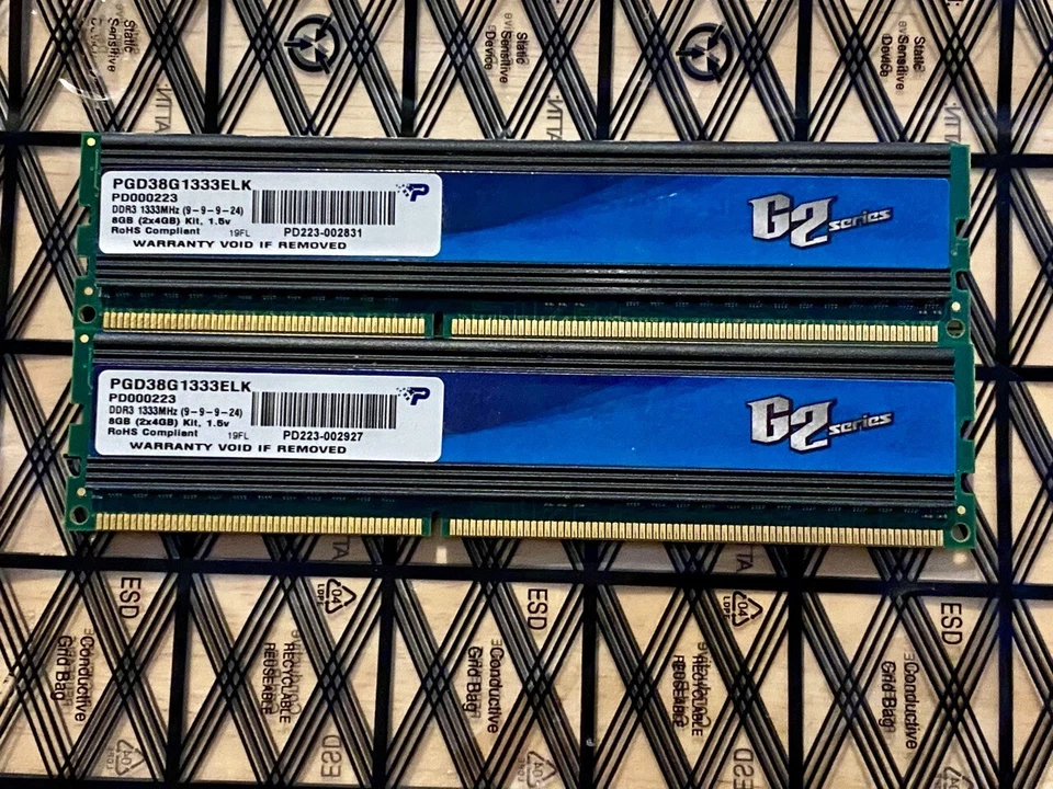 Patriot G2 8GB Kit Gaming Memory (2x4GB) DDR3-1333 PC3-10600 PG34G1333ELK Shield - Image 1 of 3