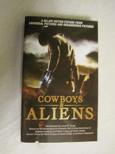 Cowboys & Aliens by Joan D. Vinge~New~Science Fiction~LBDPD - Foto 1 di 2