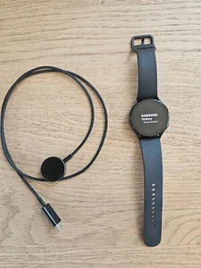 Samsung Galaxy Watch5 - Picture 1 of 3