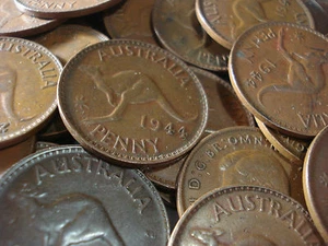 Australian 1944 No Dot Plain Penny Coin Copper Antique Fine To Very Fine - Picture 1 of 2