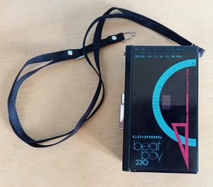 Grundig Beat Boy 230 Reproductor de cassette portátil y radio.Vintage - Imagen 1 de 9