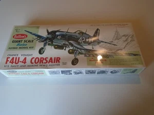 Guillows Giant Scale Balsa Flying Model F4U-4 Corsair U.S. Navy WW2 Kit Sealed - Picture 1 of 10