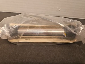 Pampered Chef The Corer 6” Mela/Pera/Carota Acciaio Inox #2415 Nuovo -Sigillato - Foto 1 di 5