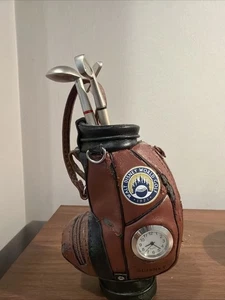 Vintage Walt Disney World Golf bag-shaped desk clock and pen holder - Picture 1 of 5