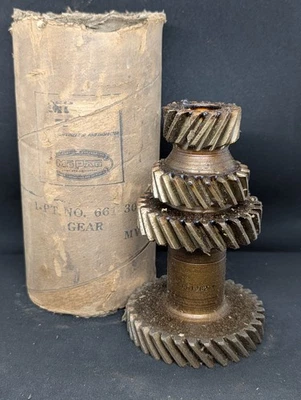 NOS 1935-39 CHRYSLER DODGE PLYMOUTH DESOTO 3 SPEED TRANSMISSION CLUSTER GEAR - Image 1 of 4