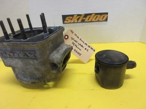 ski-doo rotax 580 582 formula plus cylinder + OEM piston #2  #420913445 - Picture 1 of 7