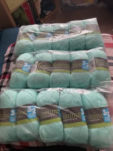 Knitting Essentials Double Knitting - 15 X 50g Balls - Pale Aqua - Picture 1 of 1