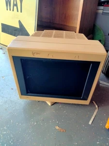 Zenith Data Systems ZCM-1492 FTM CRT Monitor VGA Works great! - Picture 1 of 5