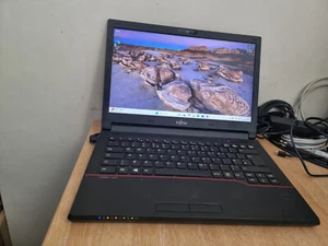 Fujitsu LIFEBOOK E544 14" i5-4210M 2.6GHZ 8GB RAM 120GB SSD WIN 11 REF:001 - Picture 1 of 4