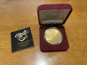 1997 Walt Disney World - 25 Magical Years of Magic Bronze Coin (COA w/Case) - Picture 1 of 9