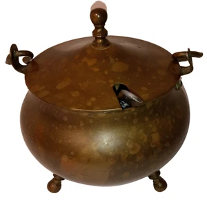 Vintage Brass Cauldron with Lid and Handles - Decorative Pot - Picture 1 of 8