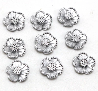 200 Silver Flatback Acrylic Dotted Rhinestone Flower Cabochons 11mm - Imagem 1 de 4