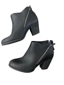Torrid Bootie mit seitlichem Reißverschluss und Absatz extraweit (WW) - Damengröße 10,5 schwarz Stiefel " - Bild 1 von 6